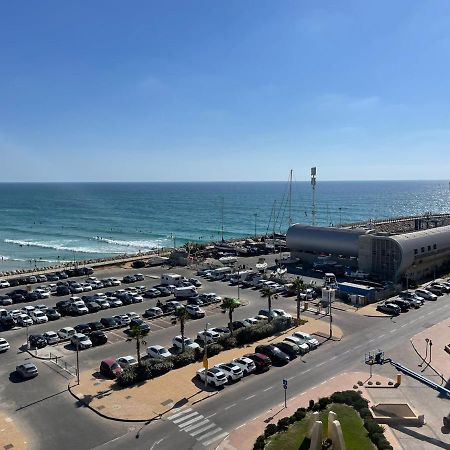 Oceanus Apartment Hotel Herzelia Екстериор снимка